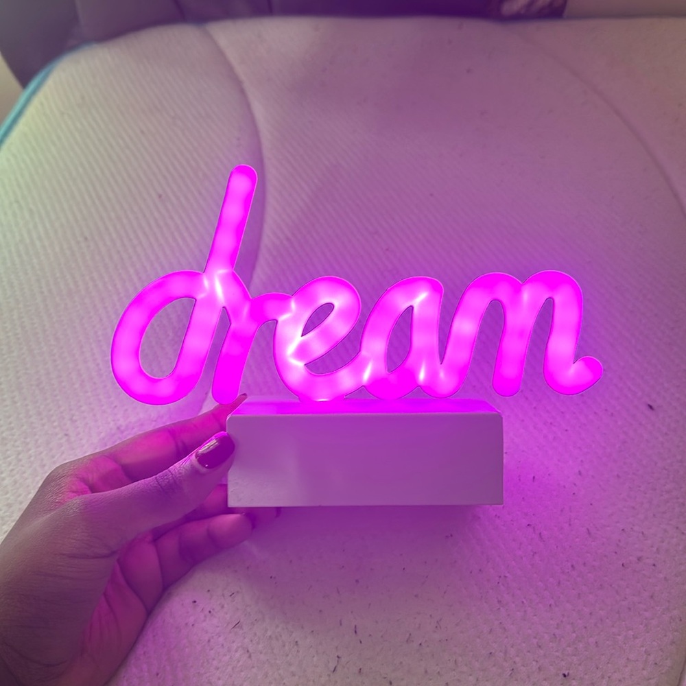 Dream Small Minimalist Cute Pink LED Light 🩷